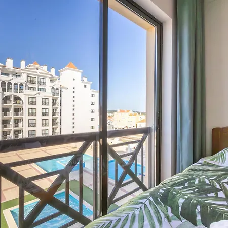 Beachfront 3bdr On Marginal Boulevard דירה *